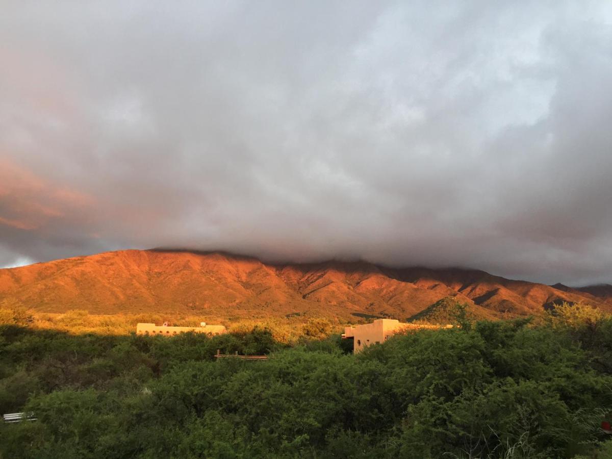 Cabanas Taos Pueblo カピージャ・デル・モンテ エクステリア 写真